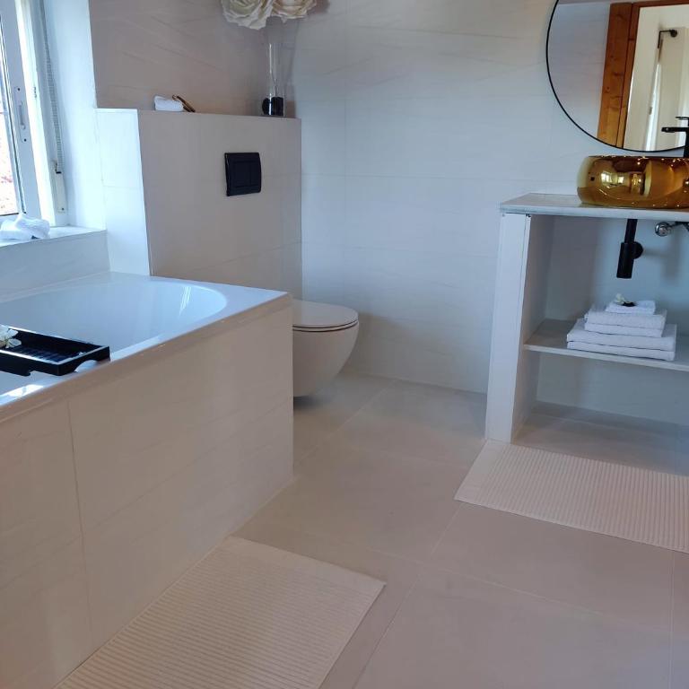 Finca Rayo del Sol - Deluxe Double Room with Balcony - 4