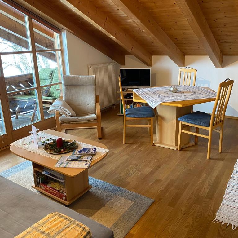 Apartment Landhaus Bachwinkl - 2-Zimmer-Apartment mit Blick auf den Kaiserberg - 4