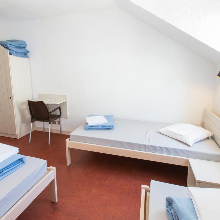 Auberge de Jeunesse Youth Hostel Ethic étapes Saint Malo - Dreibettzimmer - 2