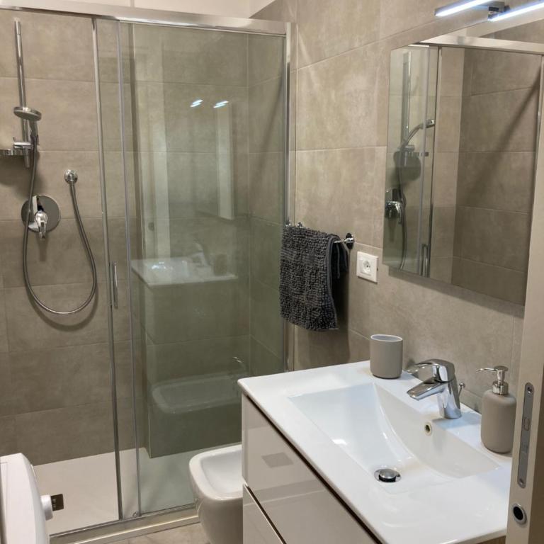 APPARTAMENTO ZANARDI 27 - Appartamento con 2 Camere da Letto - 7