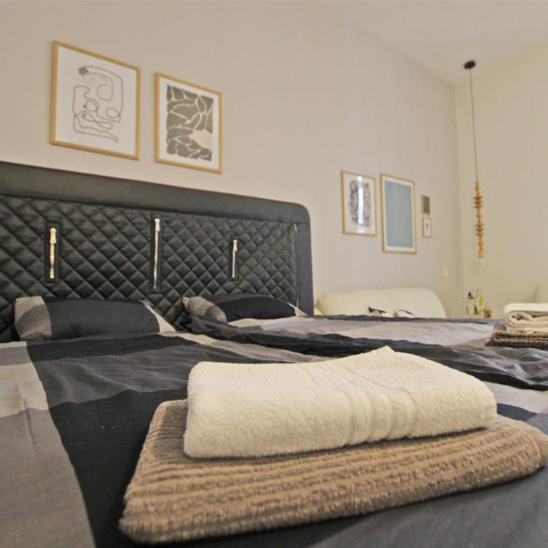 EAST spacious studio apt in the heart of Sarajevo - Apartman sa 1 Spavaćom Sobom - 6