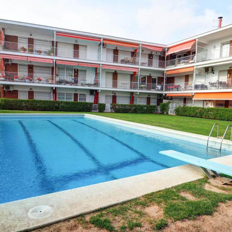 Sitges with pool near beach by Hello Homes Sitges - Apartamento de 2 dormitorios - 16