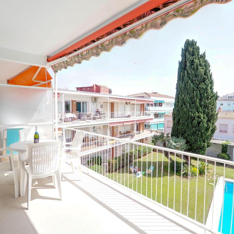Sitges with pool near beach by Hello Homes Sitges - Apartamento de 2 dormitorios - 7