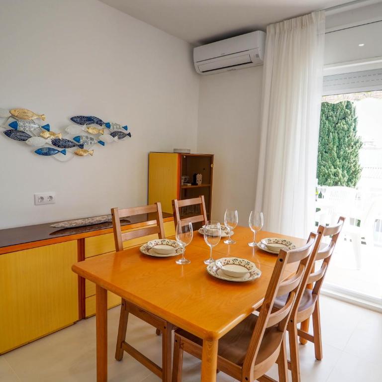Sitges with pool near beach by Hello Homes Sitges - Apartamento de 2 dormitorios - 15