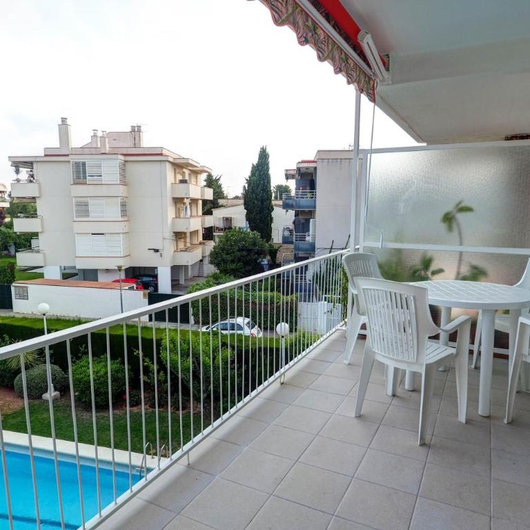 Sitges with pool near beach by Hello Homes Sitges - Apartamento de 2 dormitorios - 24