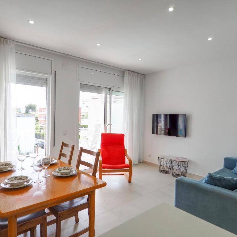 Sitges with pool near beach by Hello Homes Sitges - Apartamento de 2 dormitorios - 27