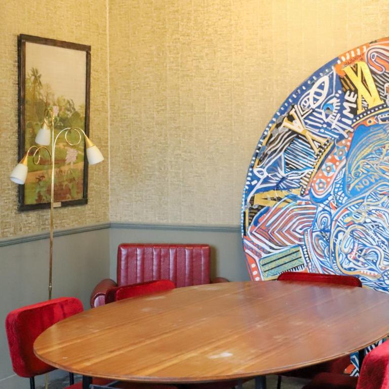 Une pause en Provence au Village des antiquaires de la Gare - Appartement 3 Chambres - 14