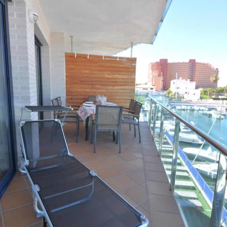 RNET - Apartments Roses Port Trebol - Apartamento con vistas a la piscina - 12