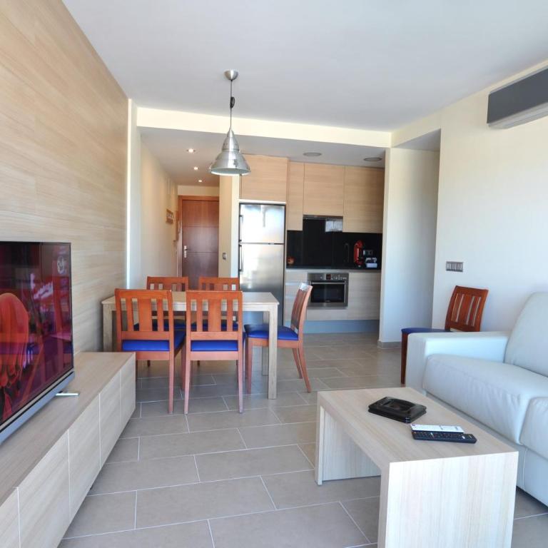 RNET - Apartments Roses Port Trebol - Apartamento con vistas a la piscina - 18