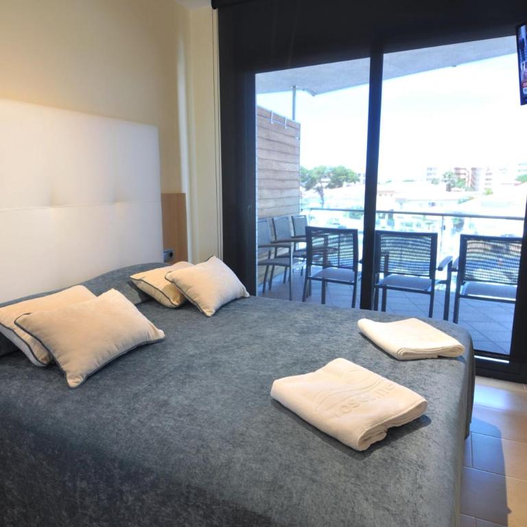 RNET - Apartments Roses Port Trebol - Apartamento con vistas a la piscina - 22