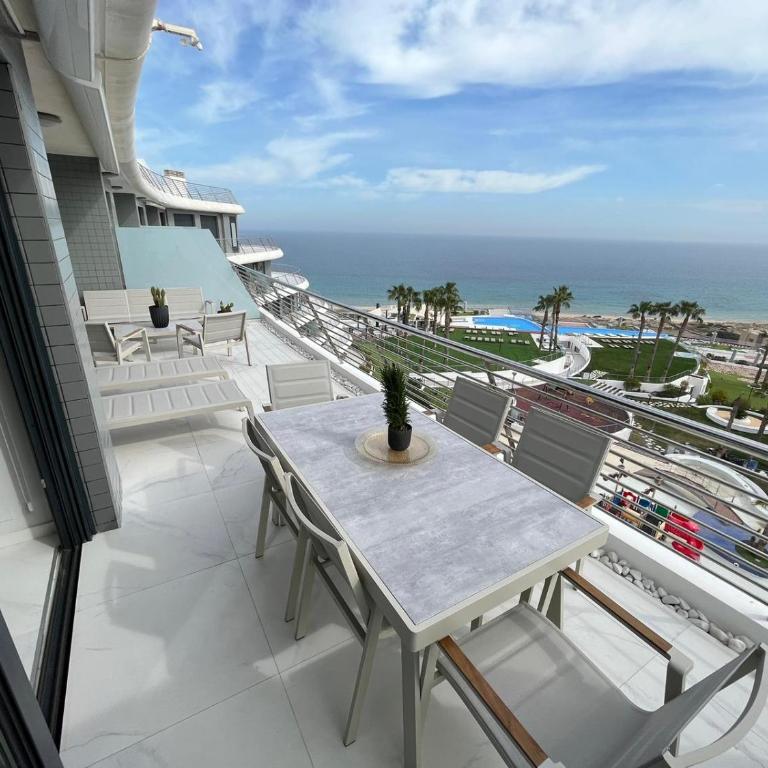 INFINITY VIEW 8 - Two-Bedroom Apartment - 15