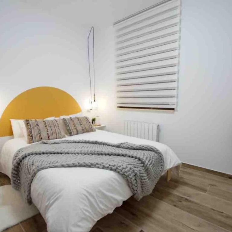 Trauko Flat Parking 15 euros x day EBI01313 - Two-Bedroom Apartment - 20