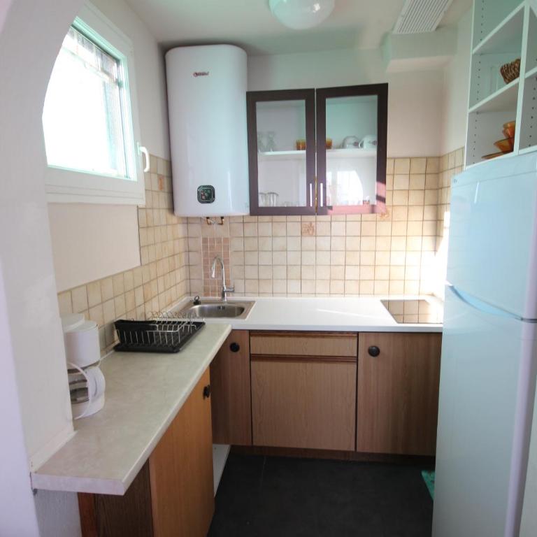 Appartement 2 pièces, au 1er étage pour 2 à 4 couchages, proche commerces et 200m plage de PORTIRAGNES PLAGE LXRH9 - Appartement - 4