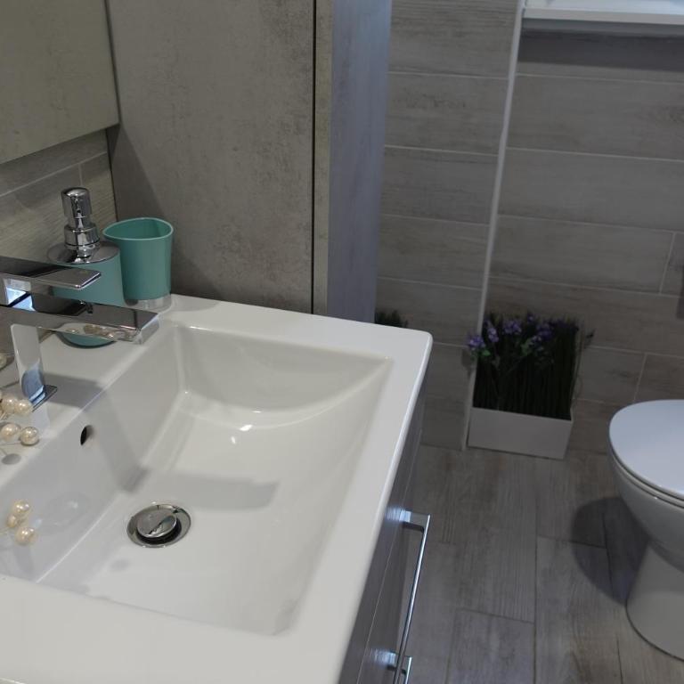 SAGNINO COMO LAKE APARTMENT Free PARKING - Appartamento con 2 Camere da Letto - 40