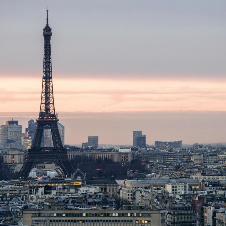 Paris luxury Apartment 75m2 with Eiffel Tower View, metro 1 min, parking - Appartement 2 Chambres - 27