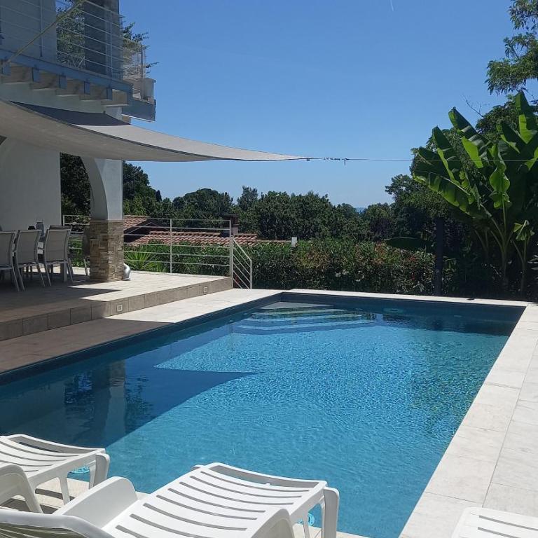 Villa Bocciolo, piscina, giardino, vasca idromassaggio - Villa Deluxe - 17