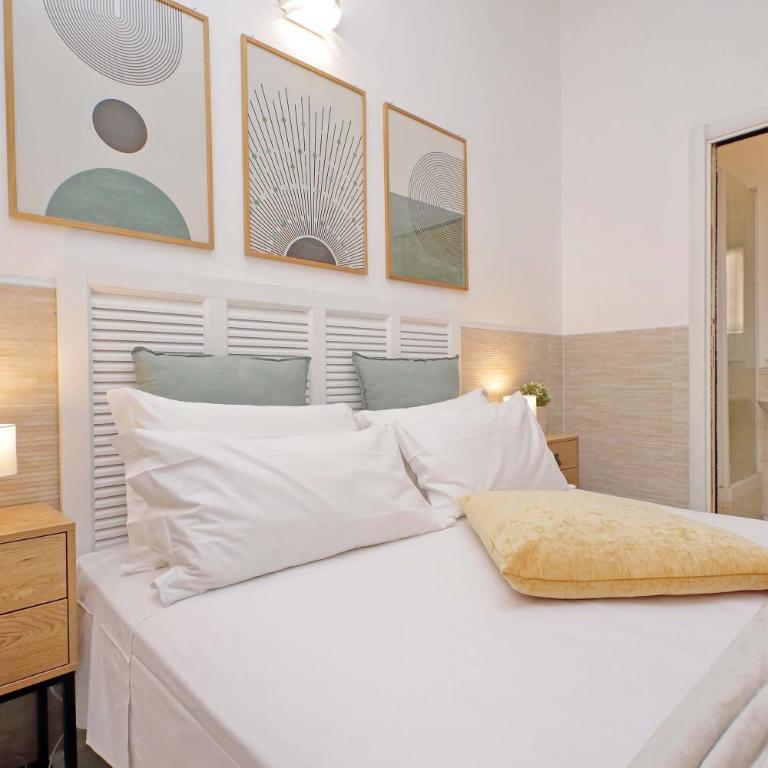 Opera Inn Suites - Rooms and Apartments - Camera Tripla - 30