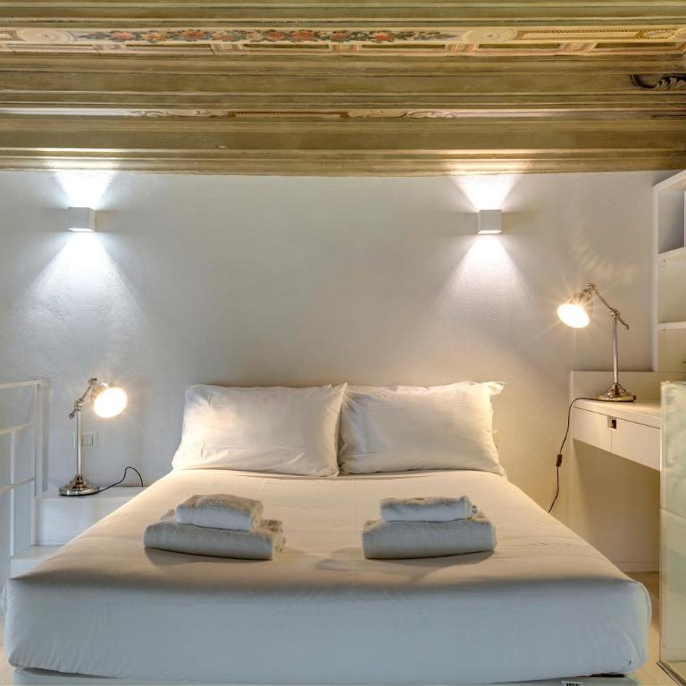 Gold Suite - Appartamento con 2 Camere da Letto - 65