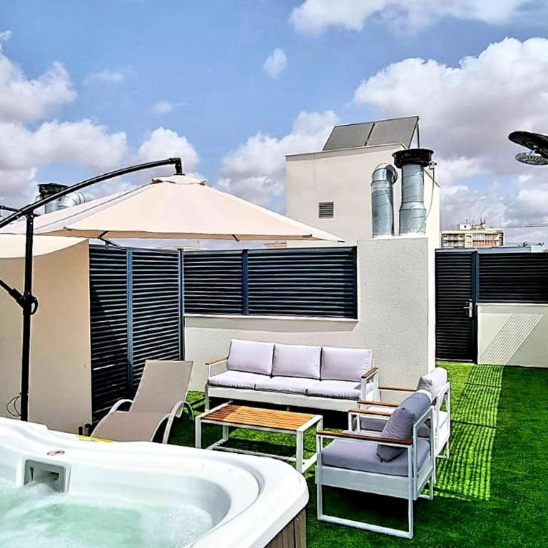 Apartamentos Turísticos Puerta Real by CartagenaSpain - Suite con terraza - 21