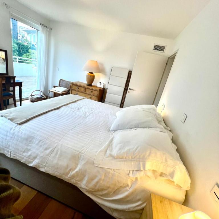 Bright and Stylish in City Center 2 Bedrooms - Appartement - 20