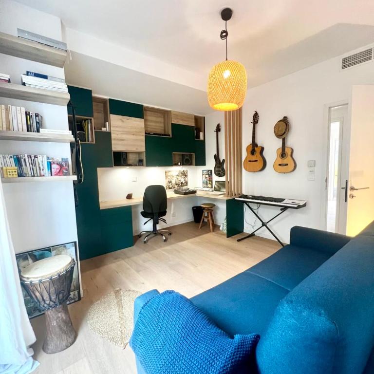 Bright and Stylish in City Center 2 Bedrooms - Appartement - 22