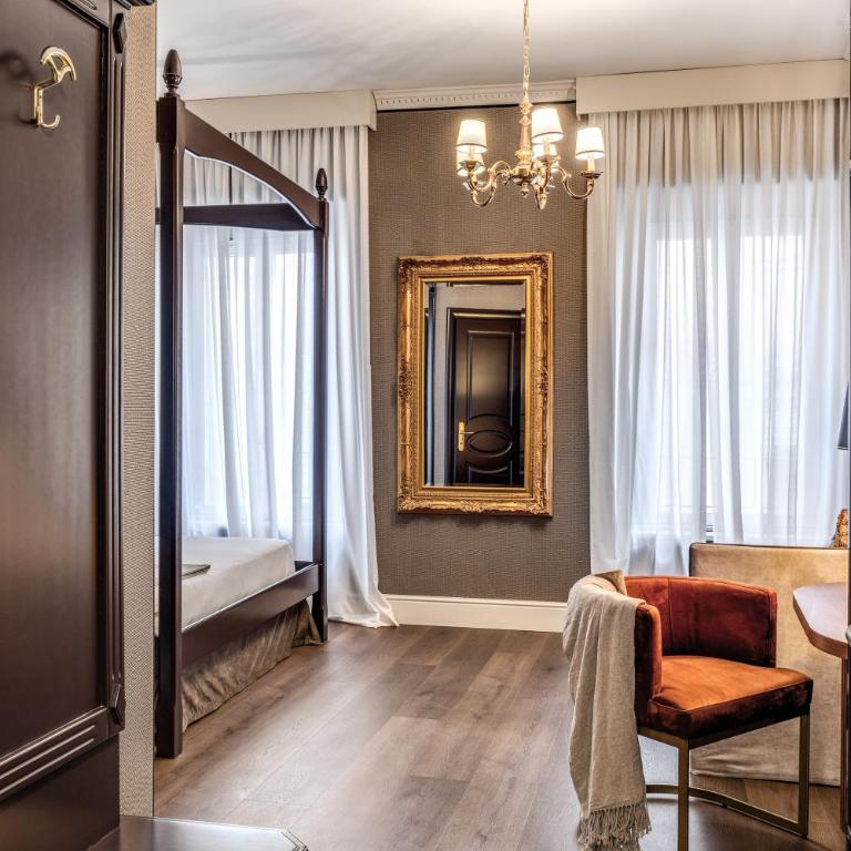 Antica Residenza Del Corso - Superior Suite - 8