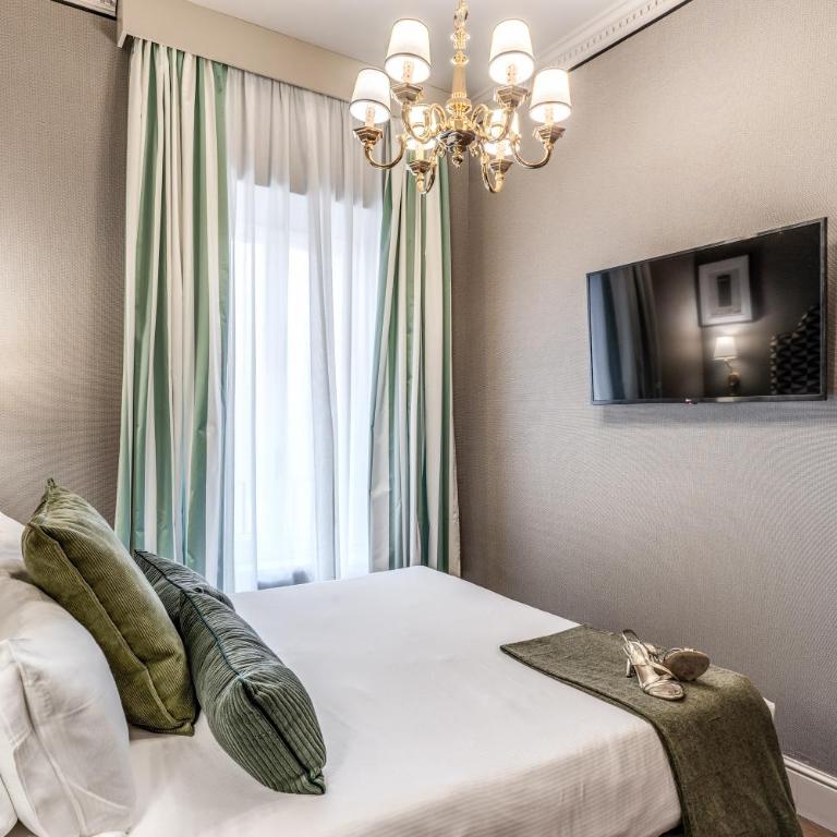 Antica Residenza Del Corso - Deluxe Double Room - 4
