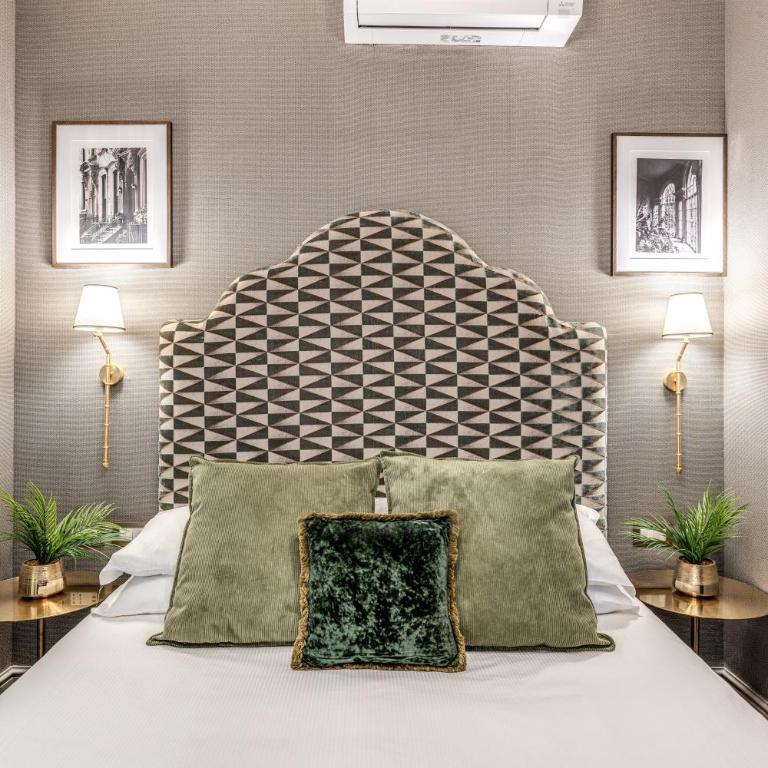 Antica Residenza Del Corso - Deluxe Double Room - 19