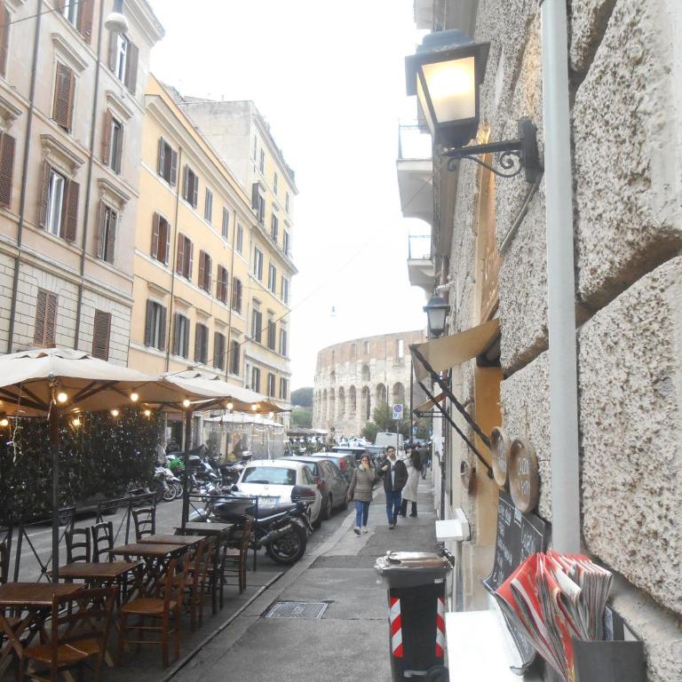 GUEST HOUSE GIL - ROME Colosseum Area - Suite con 2 Camere da Letto - 4