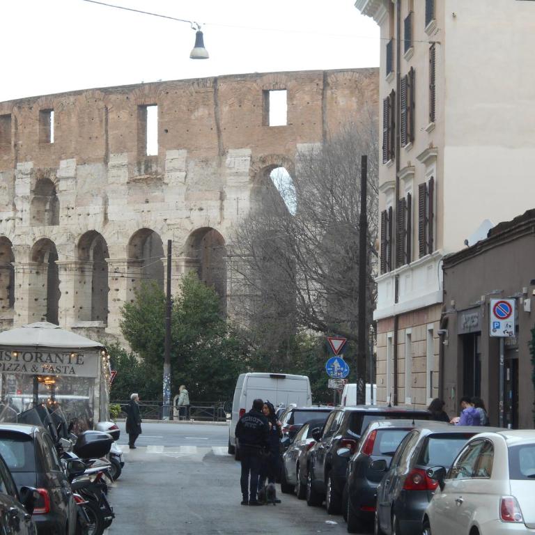 GUEST HOUSE GIL - ROME Colosseum Area - Suite con 2 Camere da Letto - 5