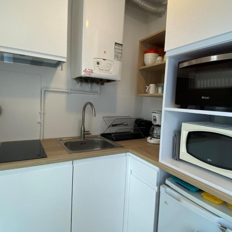 Appartement Proche Thermes avec Balcon et Parking à Balaruc-les-Bains - FR-1-503-23 - Studio - 7