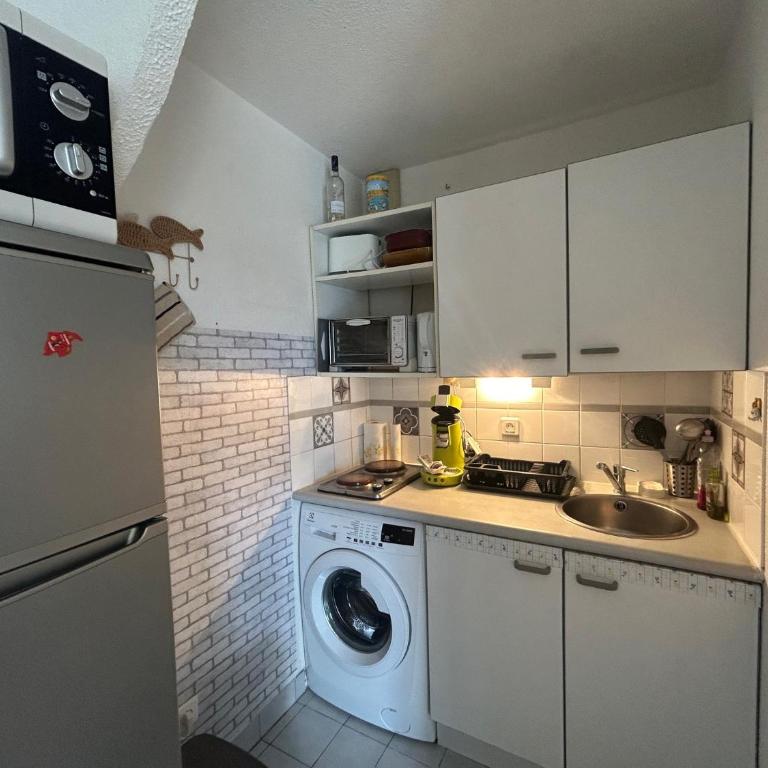 Plage et pinède à 50m de la mer - Appartement 1 Chambre - 6