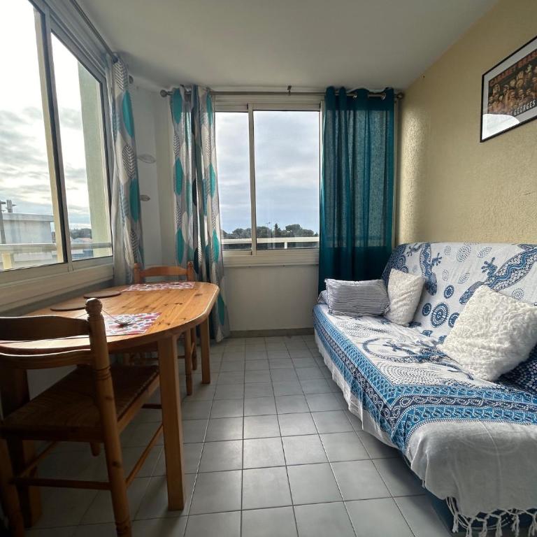 Plage et pinède à 50m de la mer - Appartement 1 Chambre - 10
