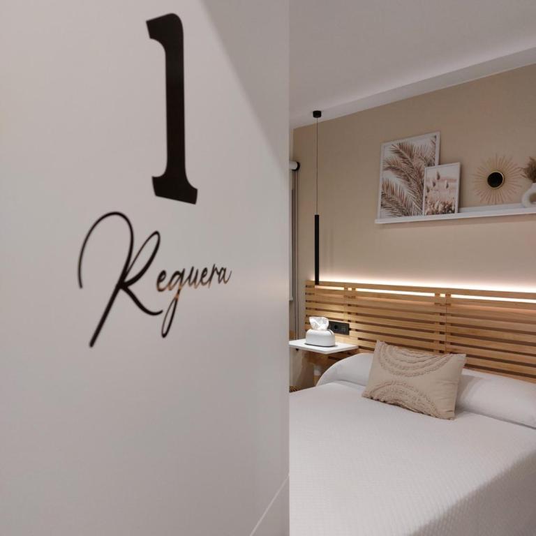 Pensión Cabezas Oviedo - Habitación Doble con baño privado - 1