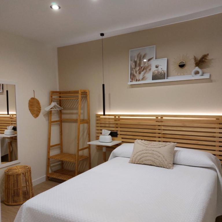 Pensión Cabezas Oviedo - Habitación Doble con baño privado - 2