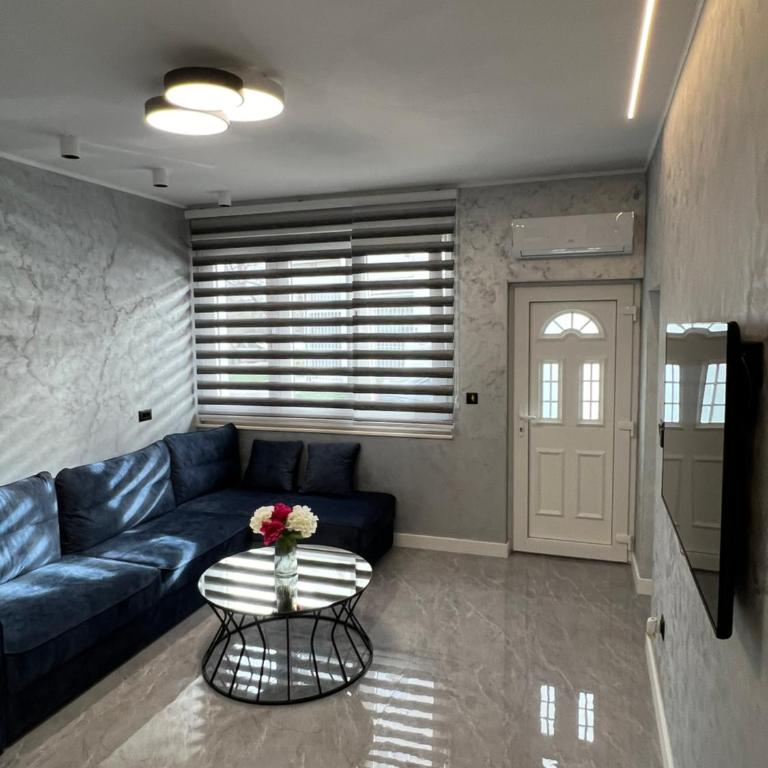 MT Apartment - One-Bedroom Apartment - 2