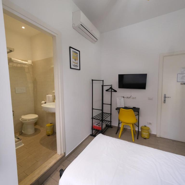 Roman Forum Holiday Termini - Camera Singola con Bagno Privato - 8
