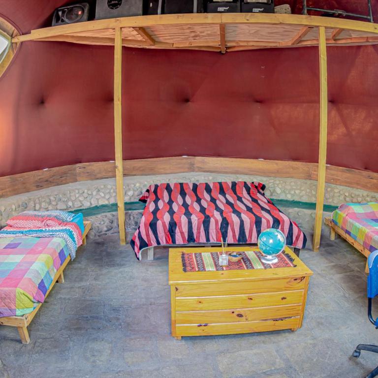 Aguas Antiguas Domo - Classic Quadruple Room - 12
