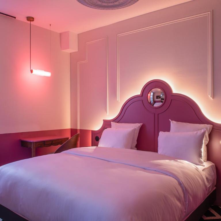 LABE Hôtel Tours Centre Gare - Chambre Romantique - 1