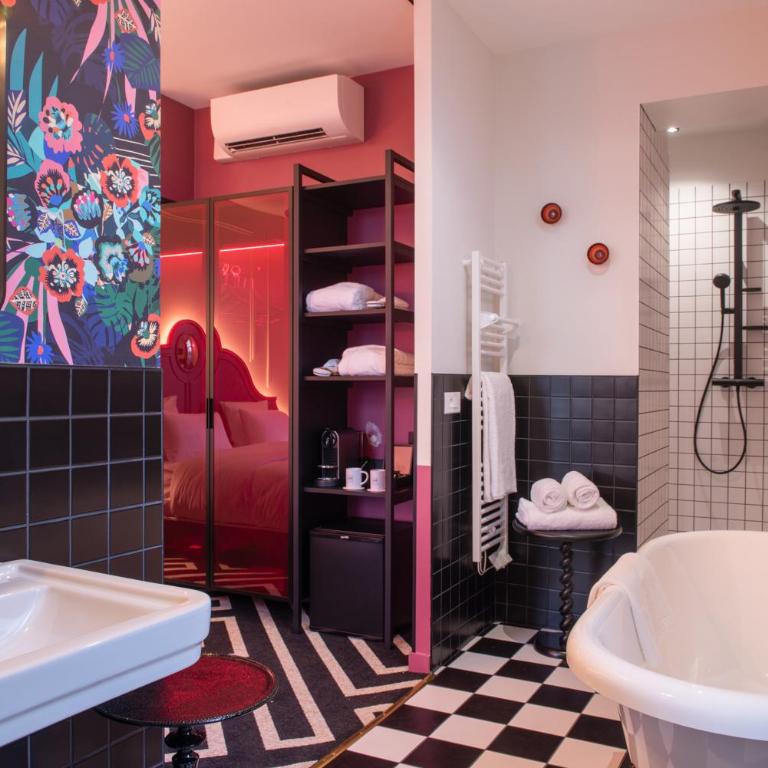 LABE Hôtel Tours Centre Gare - Chambre Romantique - 6