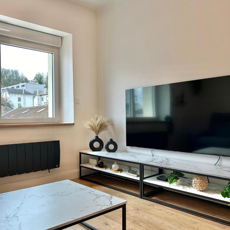 Le Chardon Nancy- 2 chambres- parking gratuit- proche transports et Zénith - Appartement 2 Chambres - 10