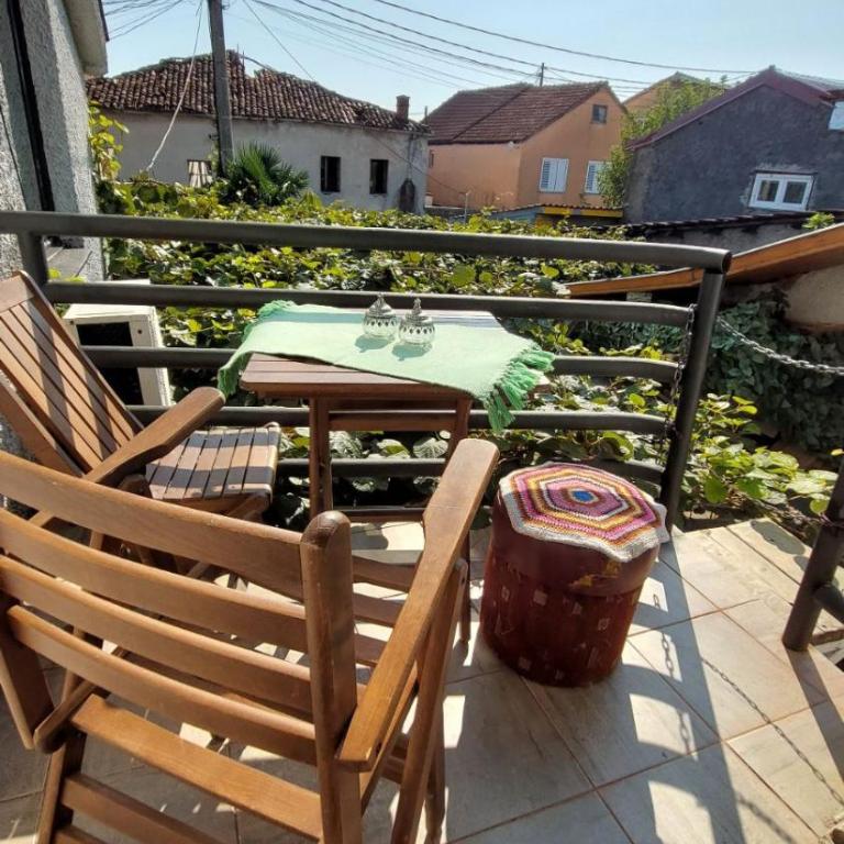 HeArt of Old Town Guesthouse - Double Room with Balcony - 13