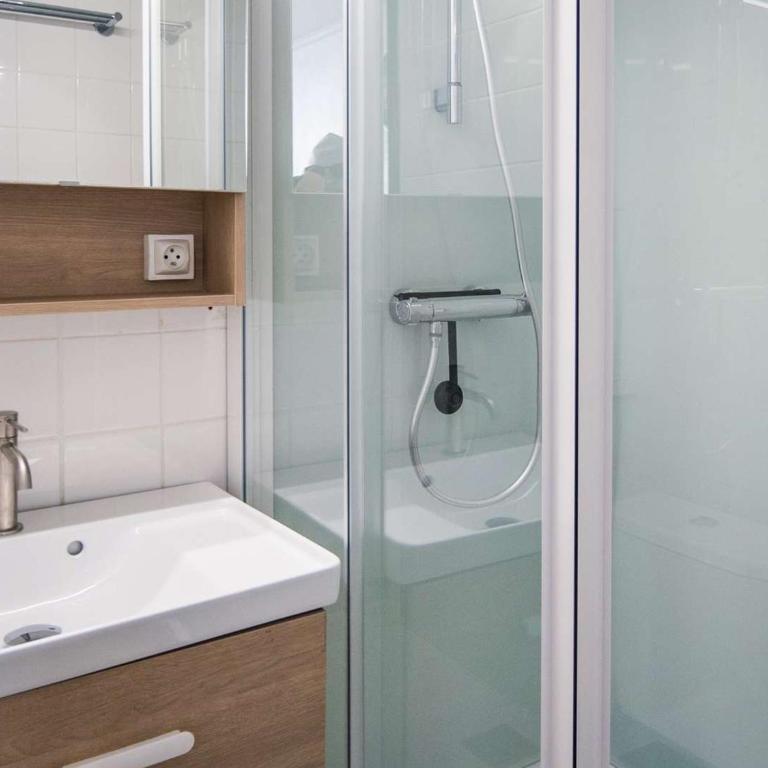 Appartement rénové 18m², Val Thorens - 2 pers, balcon, proche pistes - FR-1-637-77 - Monolocale - 8