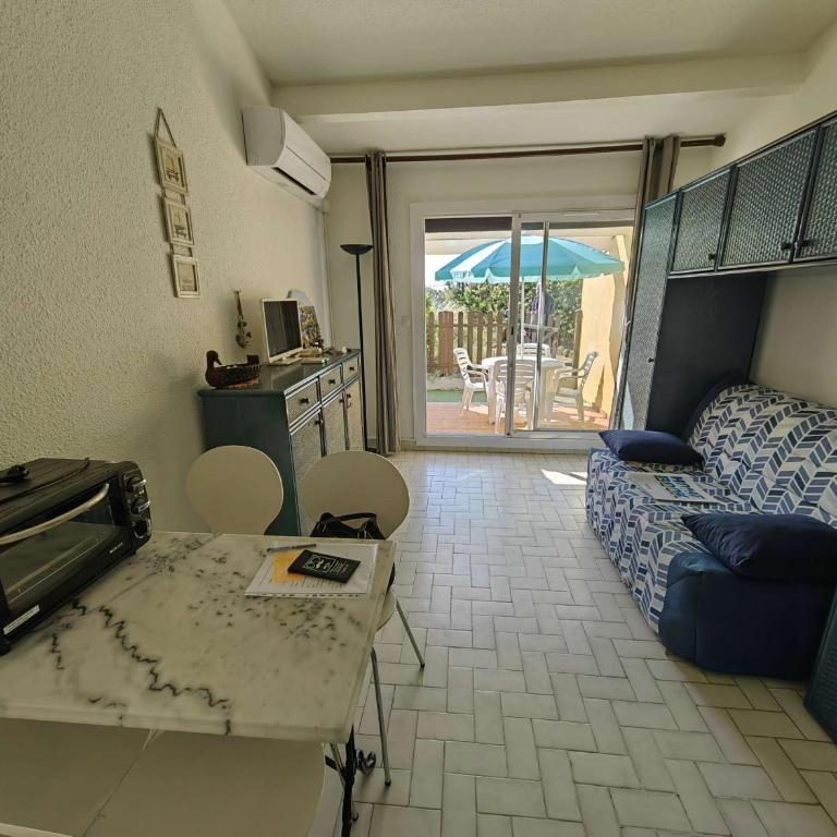 Studio alcôve 4 pers, parking, clim à 20m de la plage - FR-1-607-184 - Apartment - 8