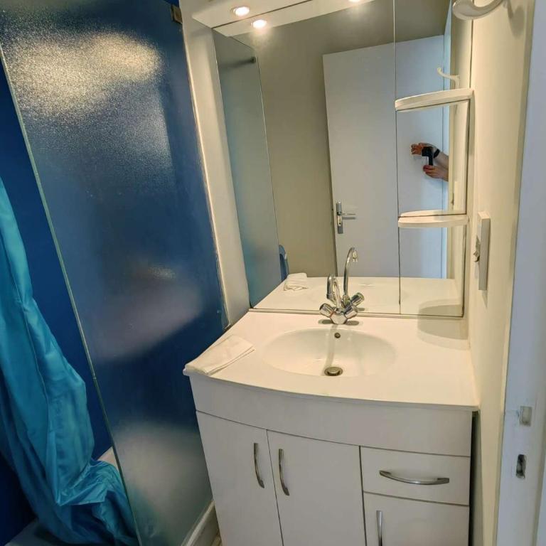 Studio alcôve 4 pers, parking, clim à 20m de la plage - FR-1-607-184 - Apartment - 9