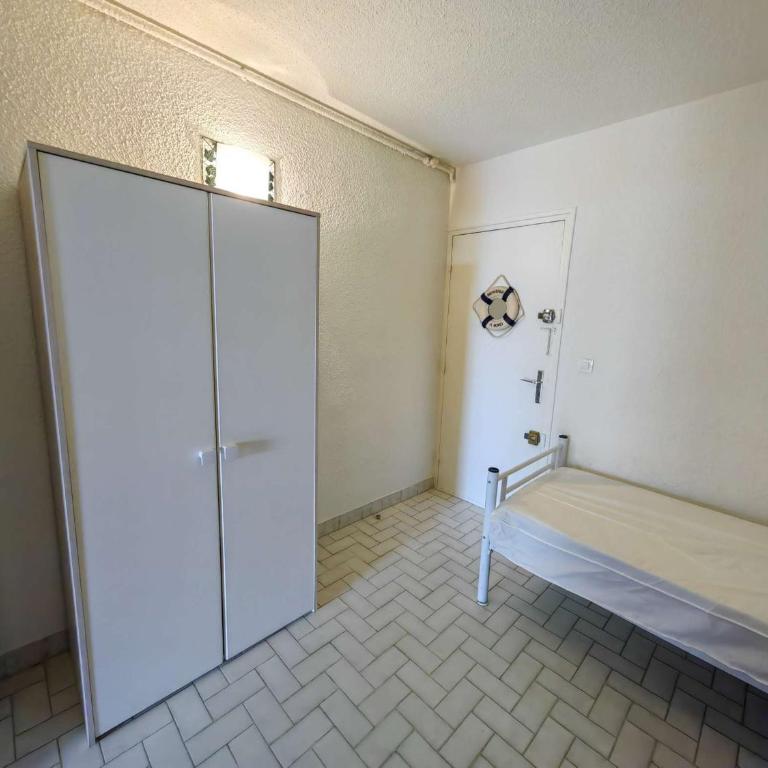 Studio alcôve 4 pers, parking, clim à 20m de la plage - FR-1-607-184 - Apartment - 12