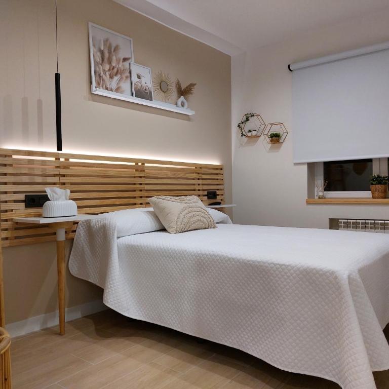 Pensión Cabezas Oviedo - Habitación Doble con baño privado - 11