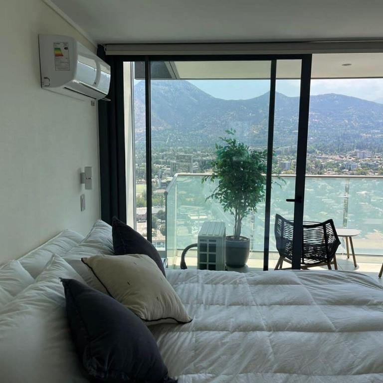 HOM I Lujoso y Comodo Depto 1D1B en Las Condes - Apartment - 2