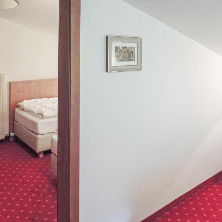 Schoene Ferienwohnung Flachau - Two-Bedroom Apartment - 13