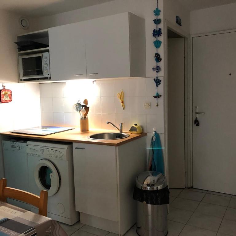 Coquet T2, quartier des quilles, climatisé, 300m des plages - Apartment mit 2 Schlafzimmern - 3